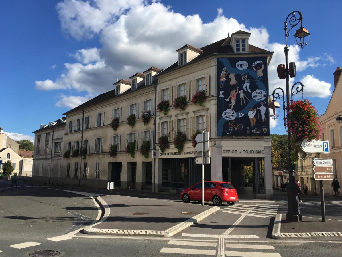 Appartement Le René Pouteau à Melun Extérieur photo