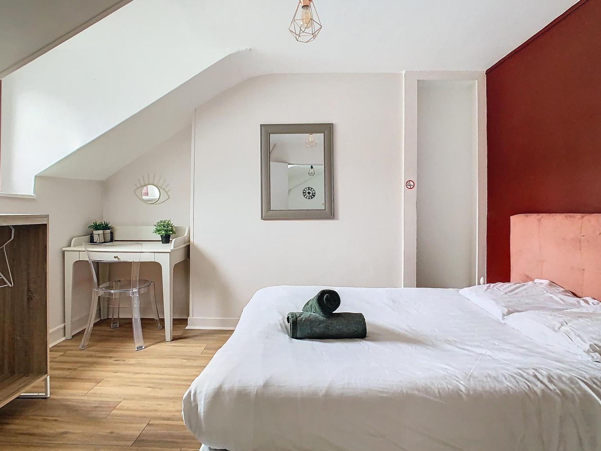 Appartement Le René Pouteau à Melun Extérieur photo