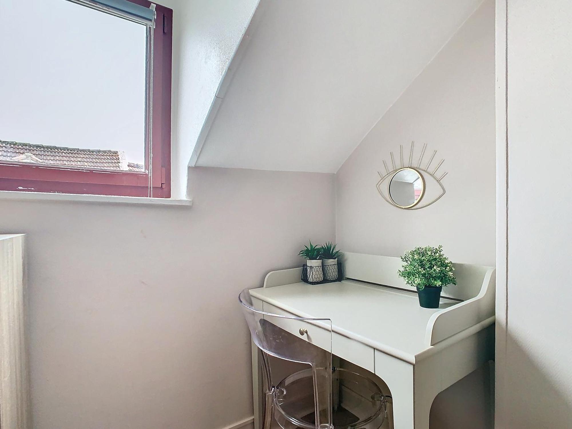 Appartement Le René Pouteau à Melun Extérieur photo