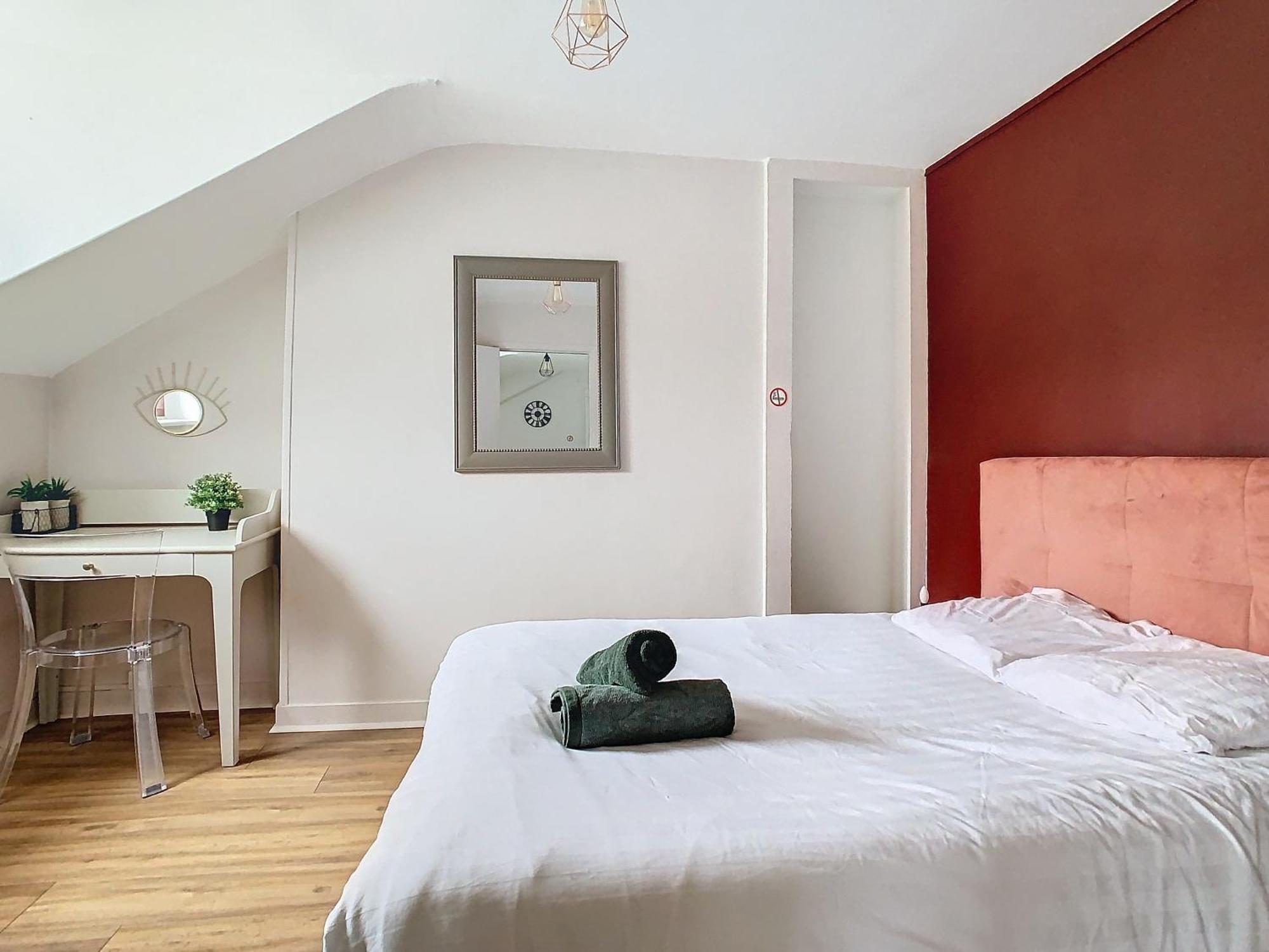 Appartement Le René Pouteau à Melun Extérieur photo