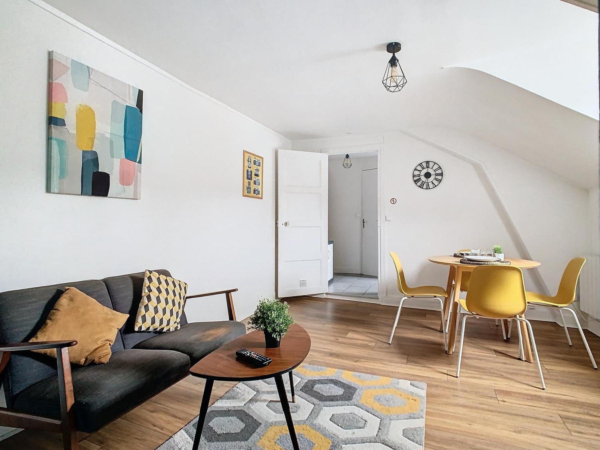 Appartement Le René Pouteau à Melun Extérieur photo